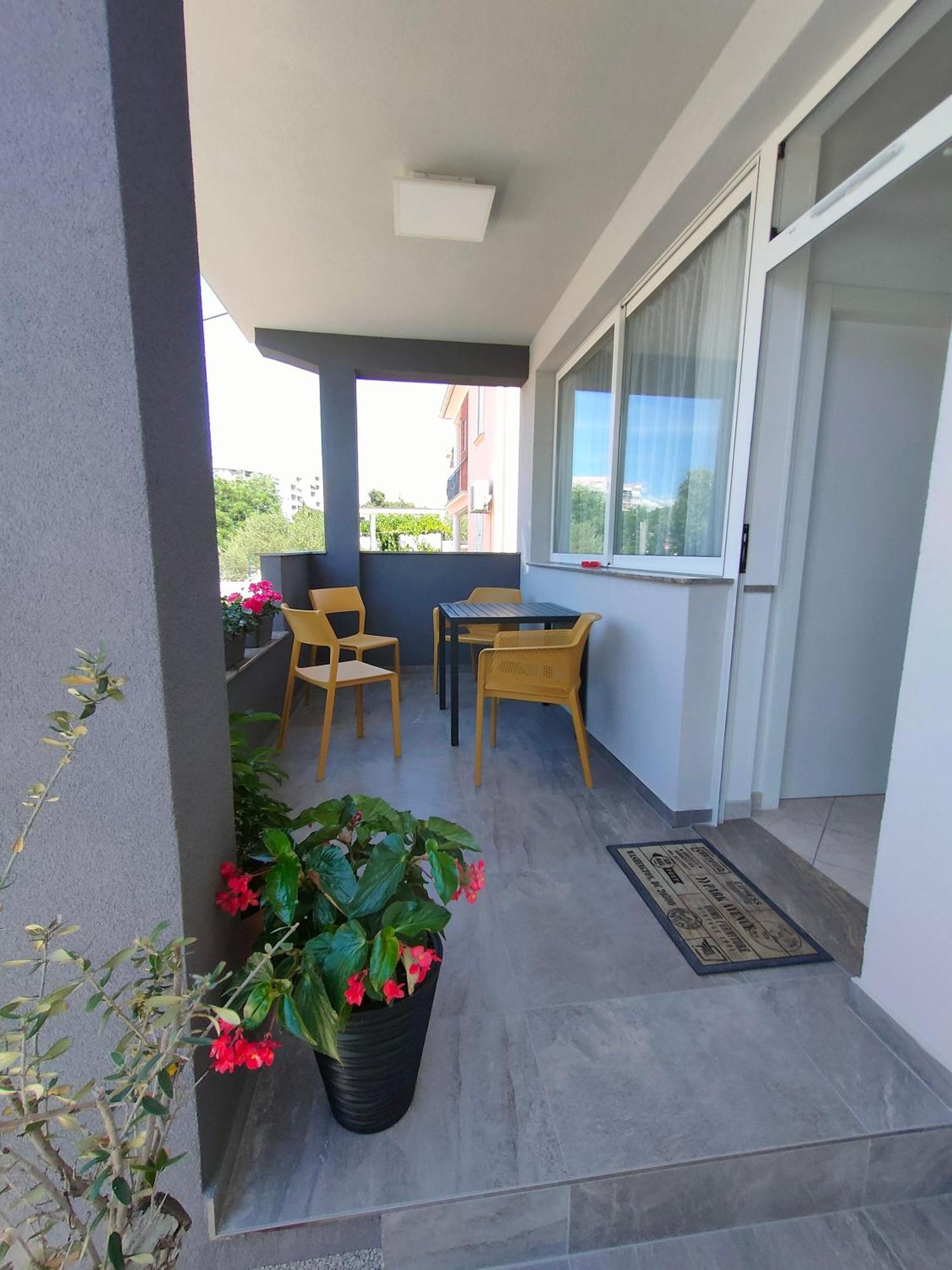 The Nice Dreams Studio Apartment Ζαντάρ Εξωτερικό φωτογραφία